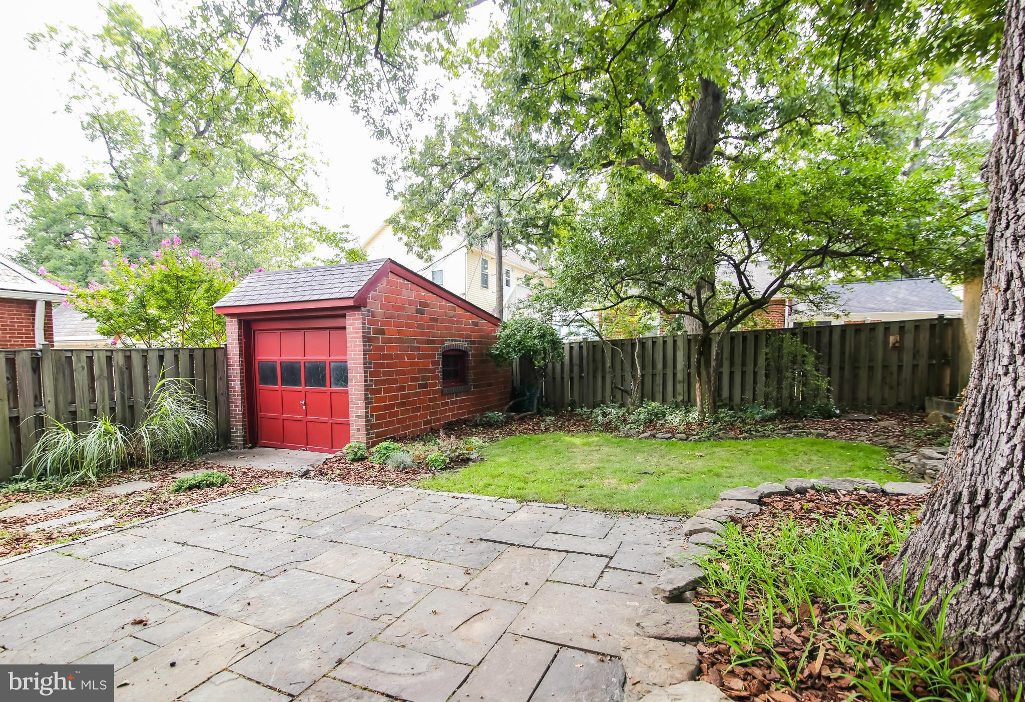 804 Islington Street Silver Spring, MD 20910 - Photo 14 of 14 Exterior (Rear)