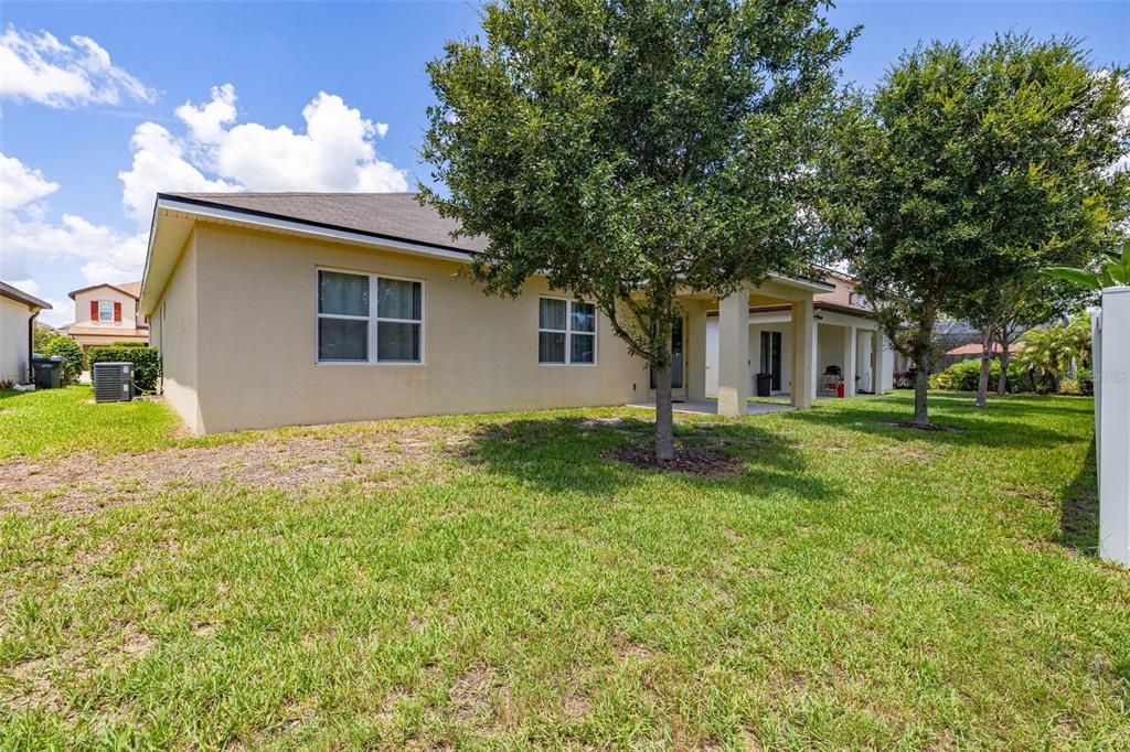 1222 Yorkshire Court Davenport, FL 33896 - Photo 31 of 41