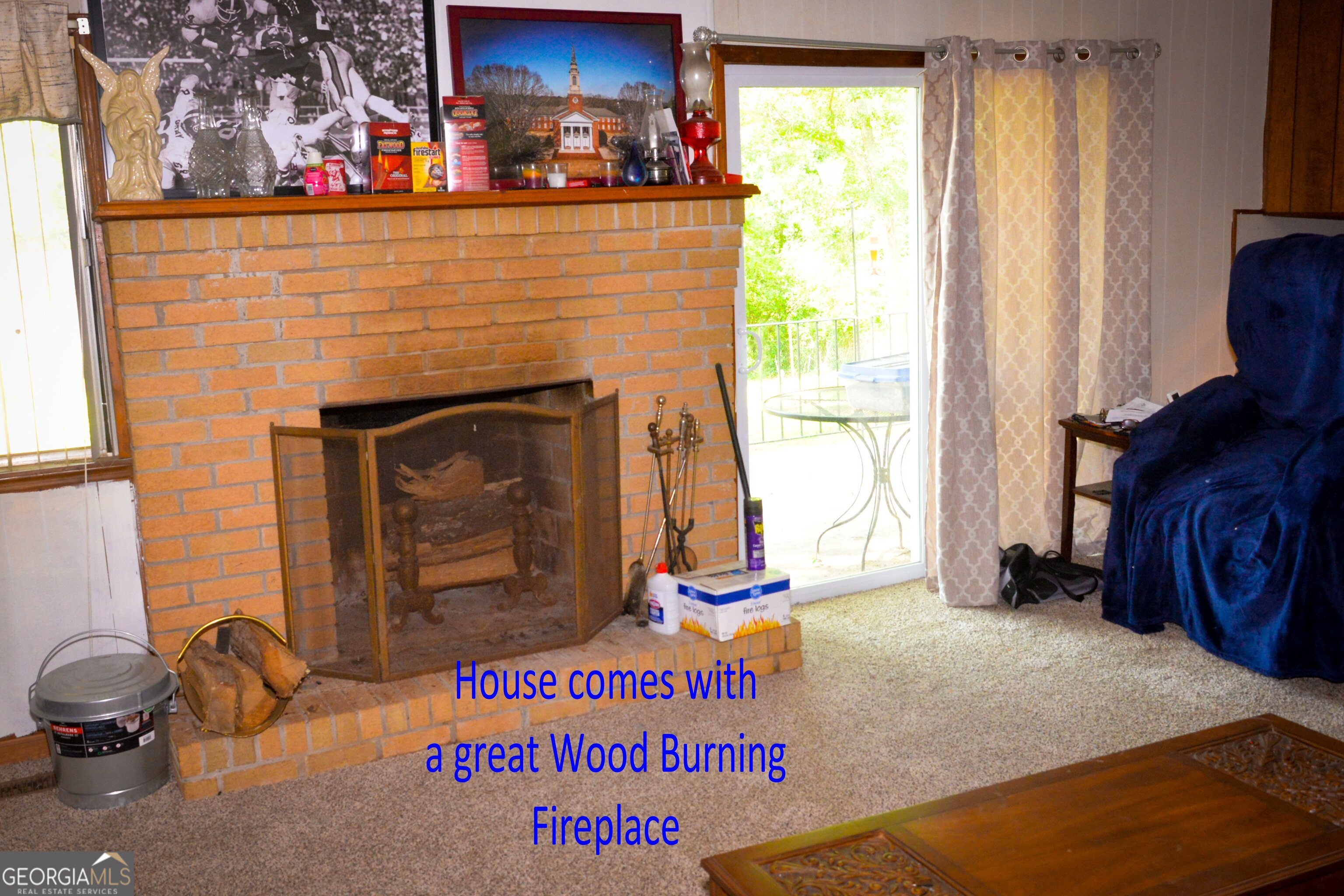 101 Pineview Drive Thomaston, GA 30286 - Photo 11 of 22 Fire place in the family room