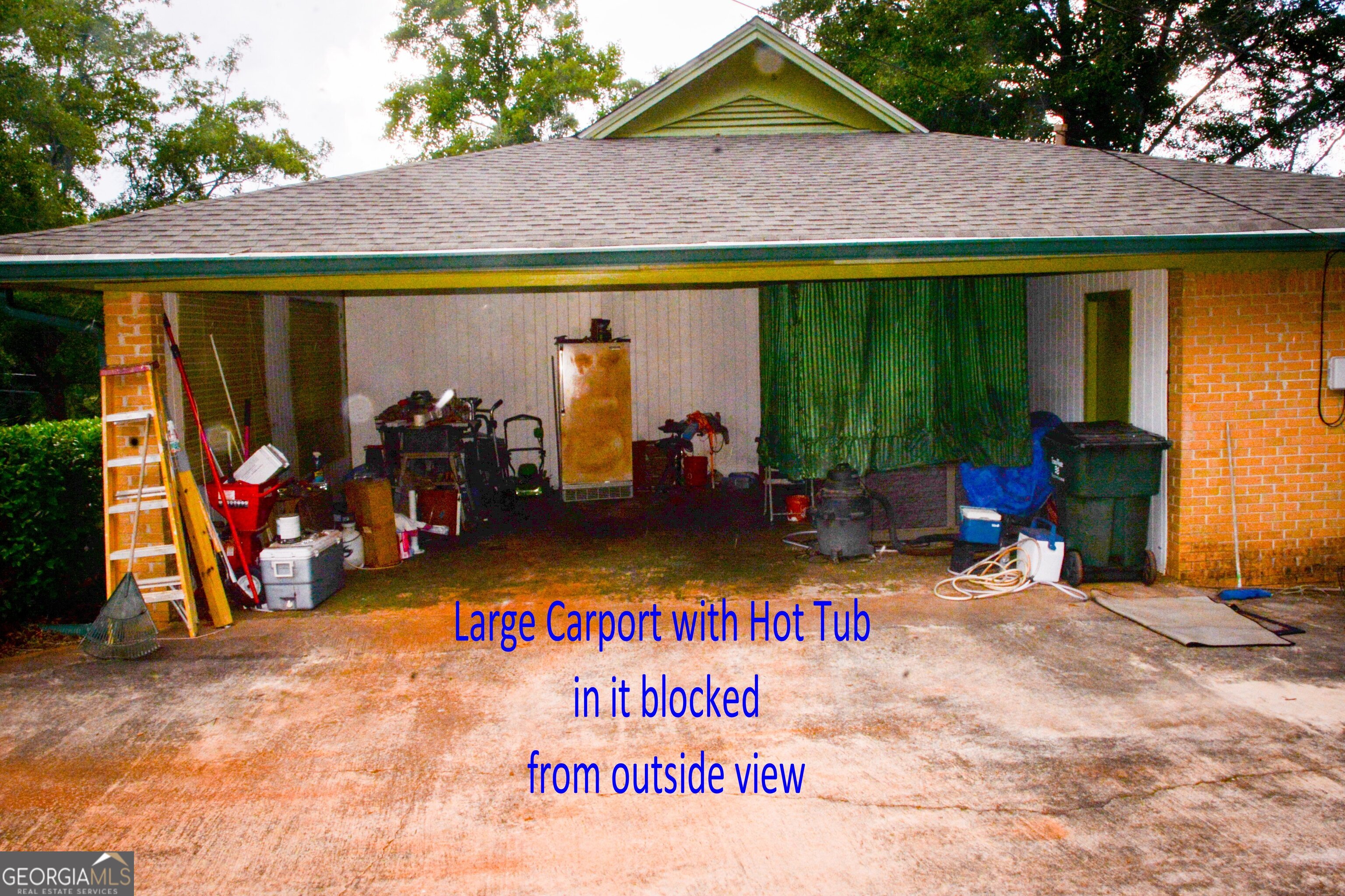 101 Pineview Drive Thomaston, GA 30286 - Photo 2 of 22 Car Port