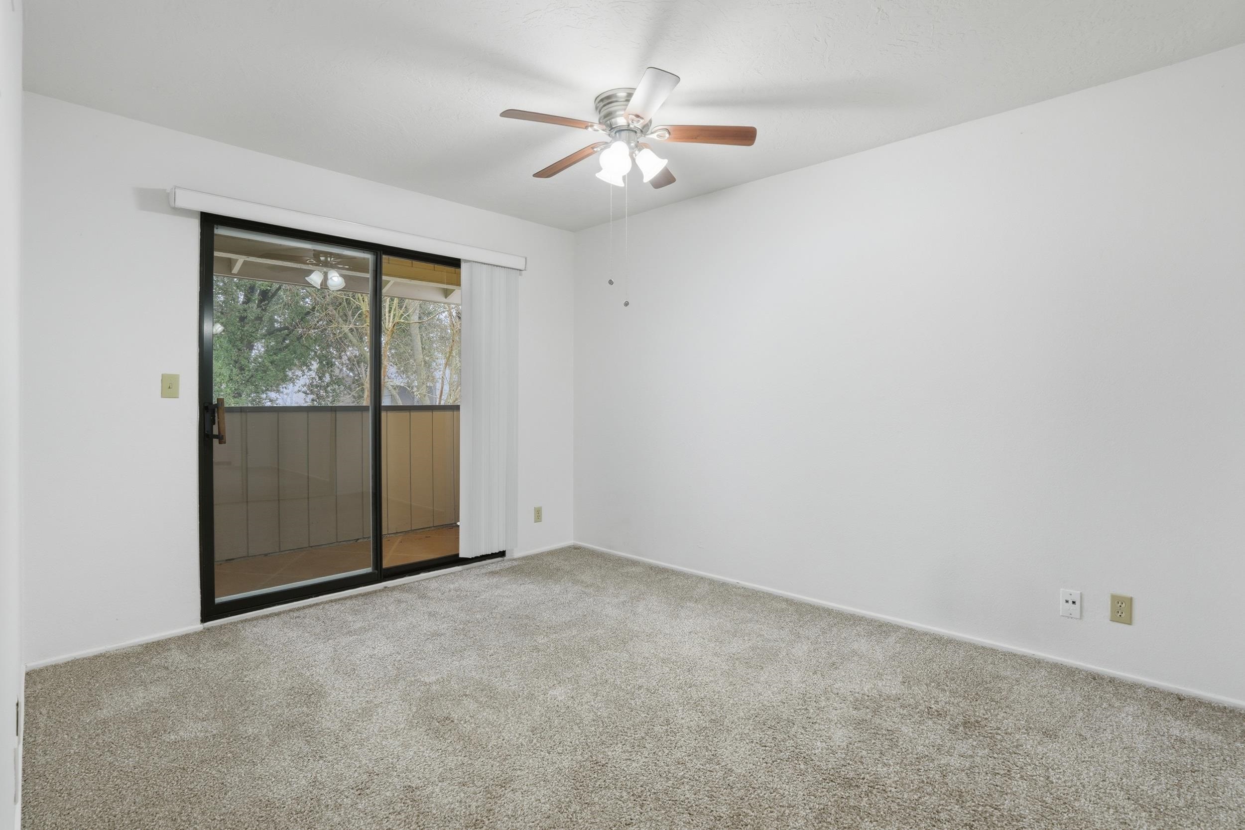 3401 Bermuda Avenue, Unit 6 Davis, CA 95616 - Photo 21 of 43 an empty room with a window