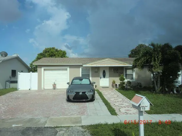 $300,000 | 308 Southwest 80th Terrace, North Lauderdale, FL 33068