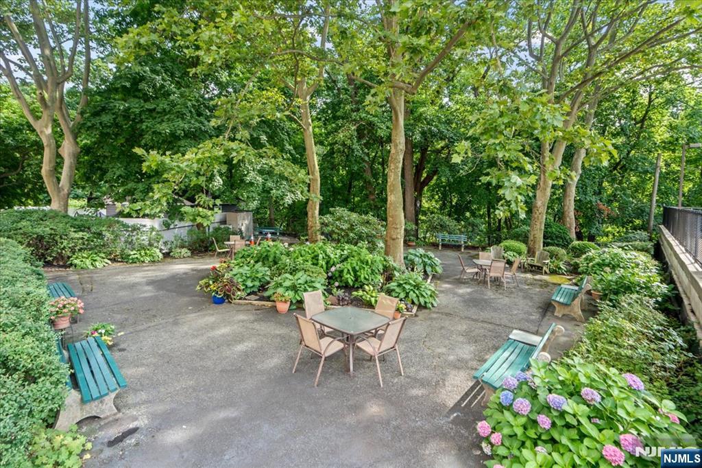 926 Bloomfield Avenue, Unit 5E Glen Ridge, NJ 07028 - Photo 21 of 22