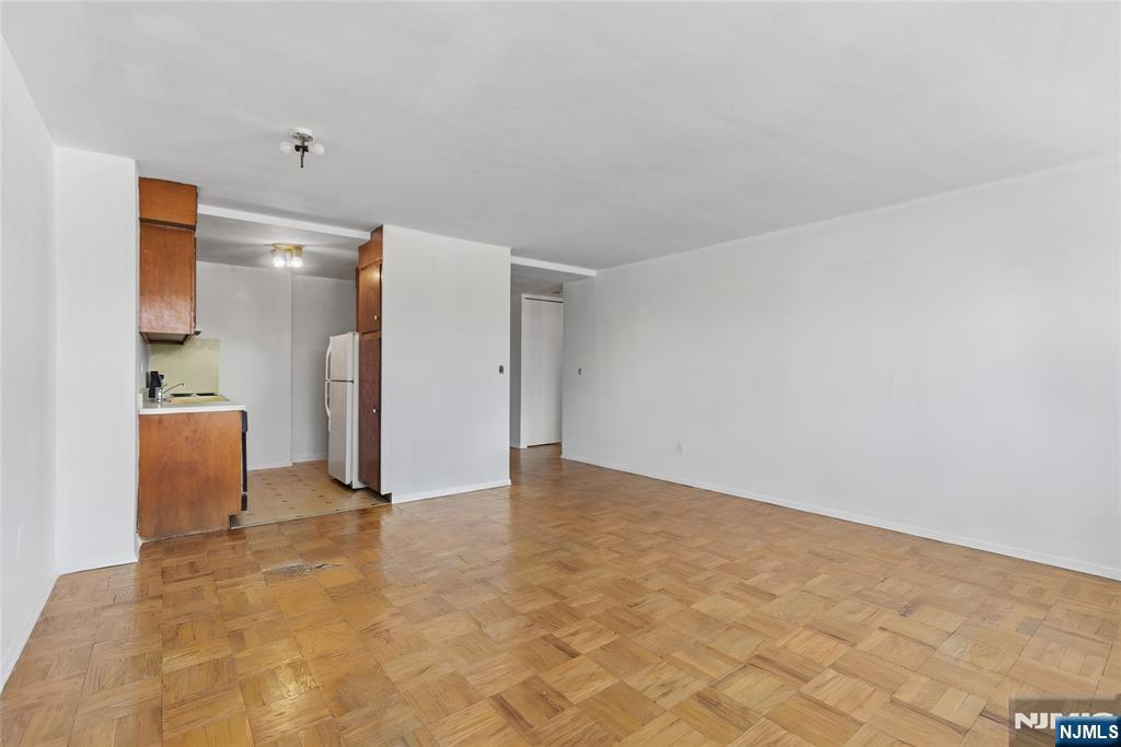 926 Bloomfield Avenue, Unit 5E Glen Ridge, NJ 07028 - Photo 7 of 22