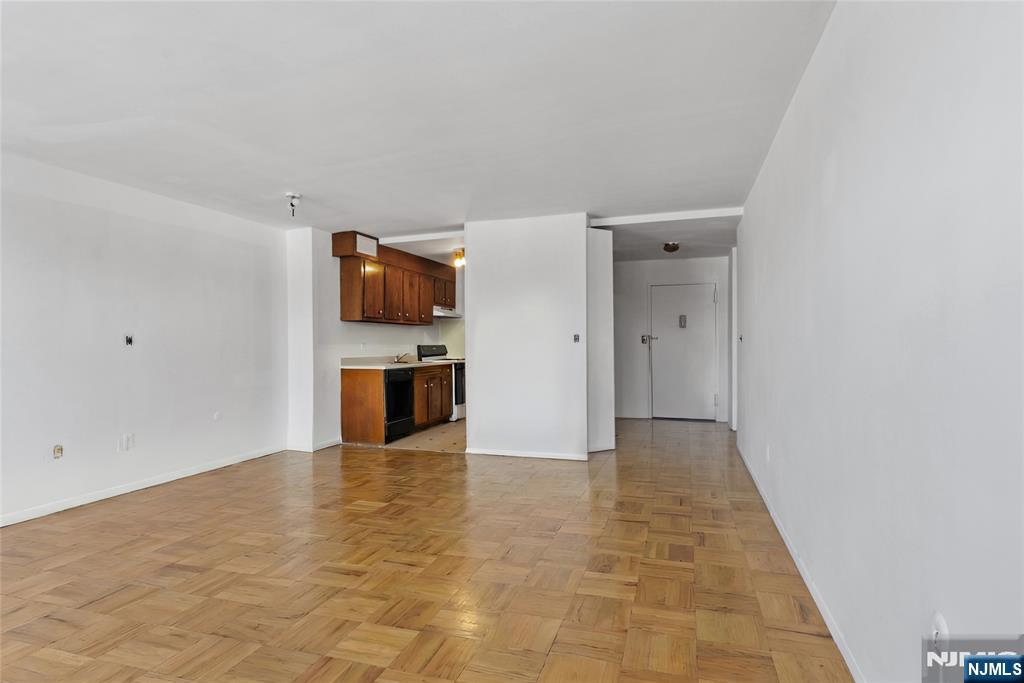 926 Bloomfield Avenue, Unit 5E Glen Ridge, NJ 07028 - Photo 8 of 22