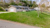 2309 Nuthatcher Road Knoxville, TN 37923 - Photo 4 of 27 0f915f01748e4431aed49f8f55783613