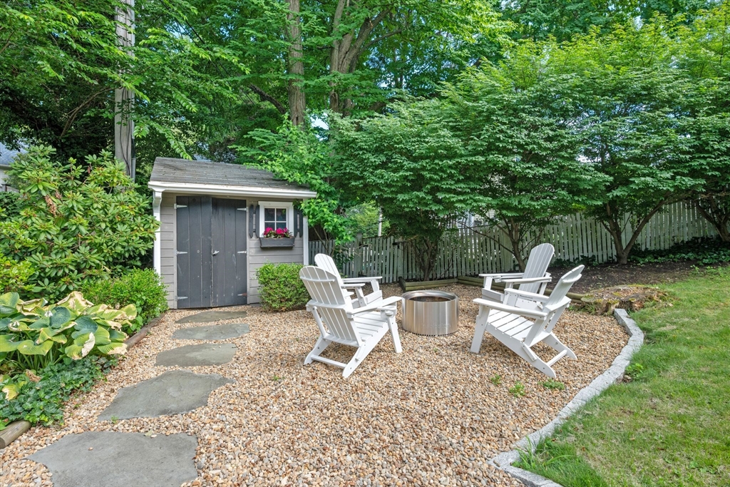 30 Longview Drive Marblehead, MA 01945 - Photo 6 of 36 Gallery Image 6