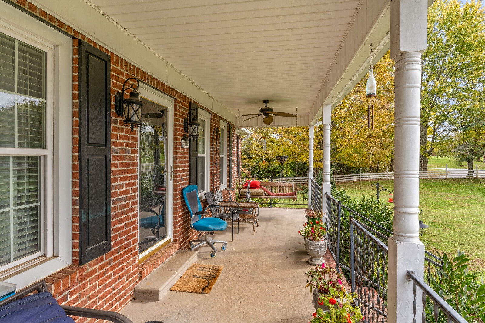 8115 Water Plant Road Baxter, TN 38544 - Photo 9 of 34 a outdoor space with patio the ocean view