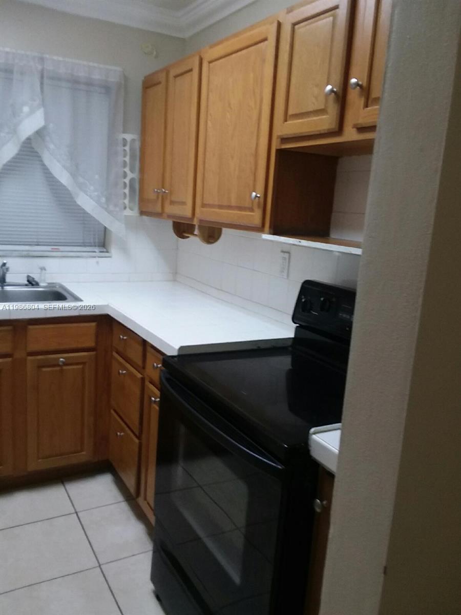 140 Royal Palm Road, Unit 107 Hialeah Gardens, FL 33016 - Photo 2 of 13
