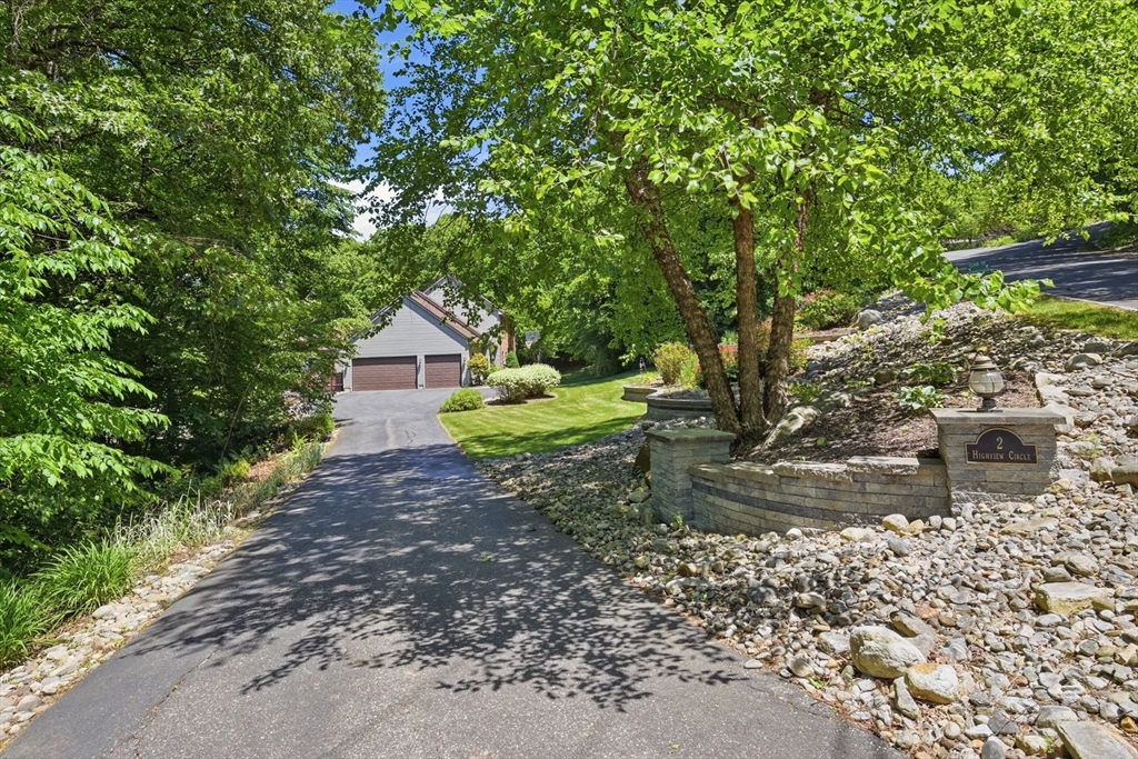 2 Highview Circle Wilbraham, MA 01095 - Photo 4 of 42