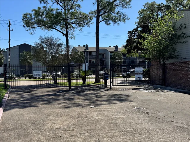 $59,999 | 6001 Reims Road, Unit 408, Houston, TX 77036