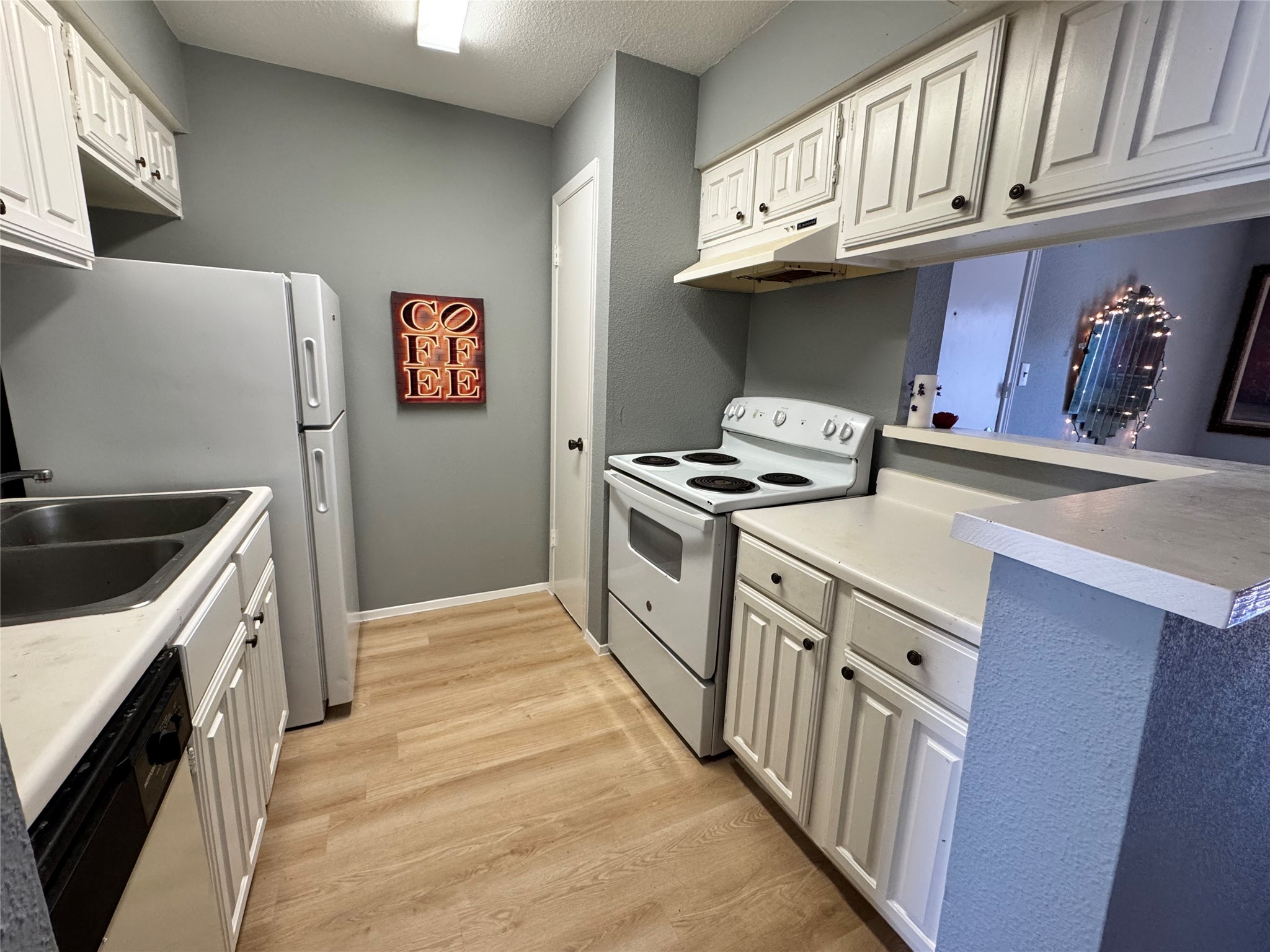 6001 Reims Road, Unit 408 Houston, TX 77036 - Photo 6 of 21