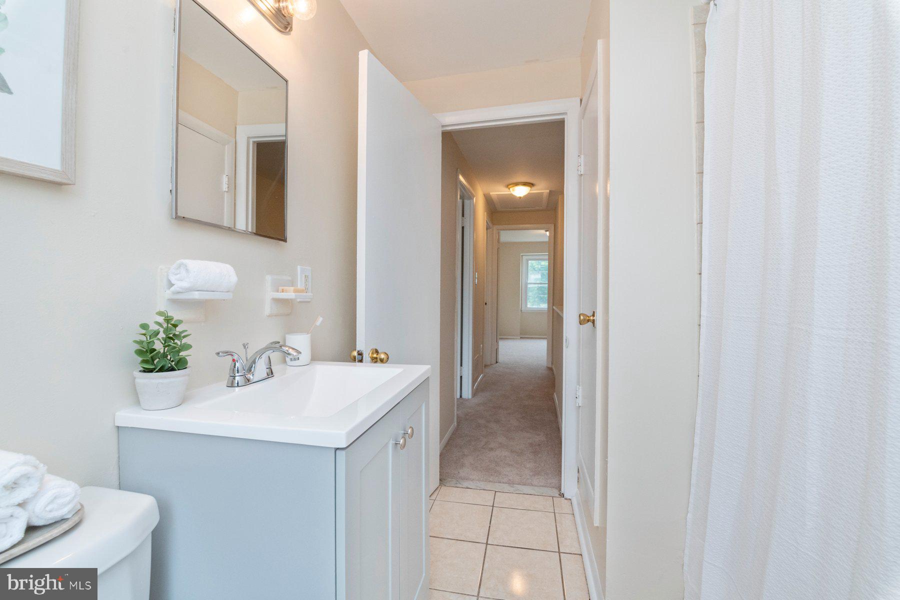 5711 Van Dyke Road Baltimore, MD 21206 - Photo 13 of 25