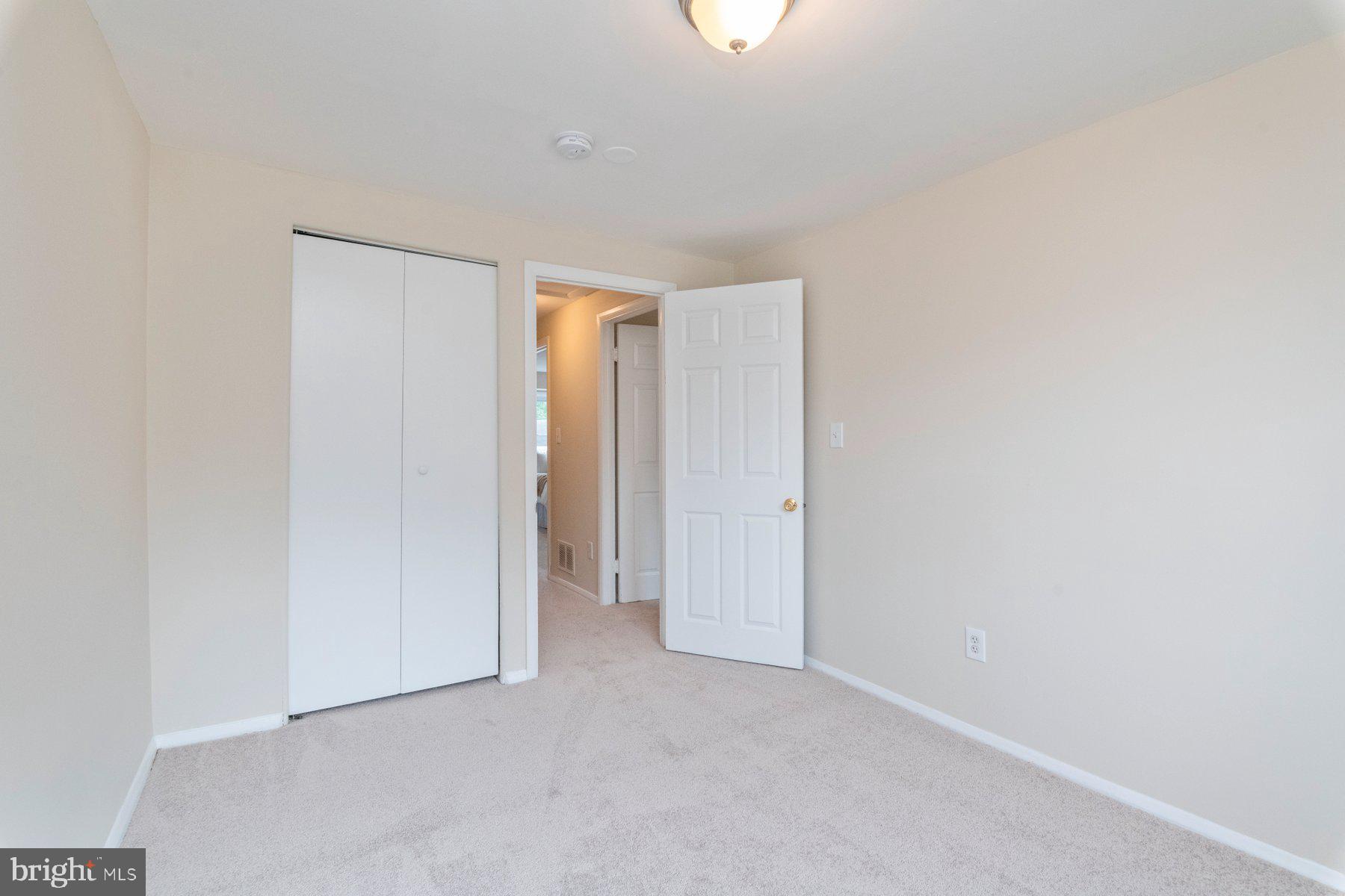5711 Van Dyke Road Baltimore, MD 21206 - Photo 16 of 25