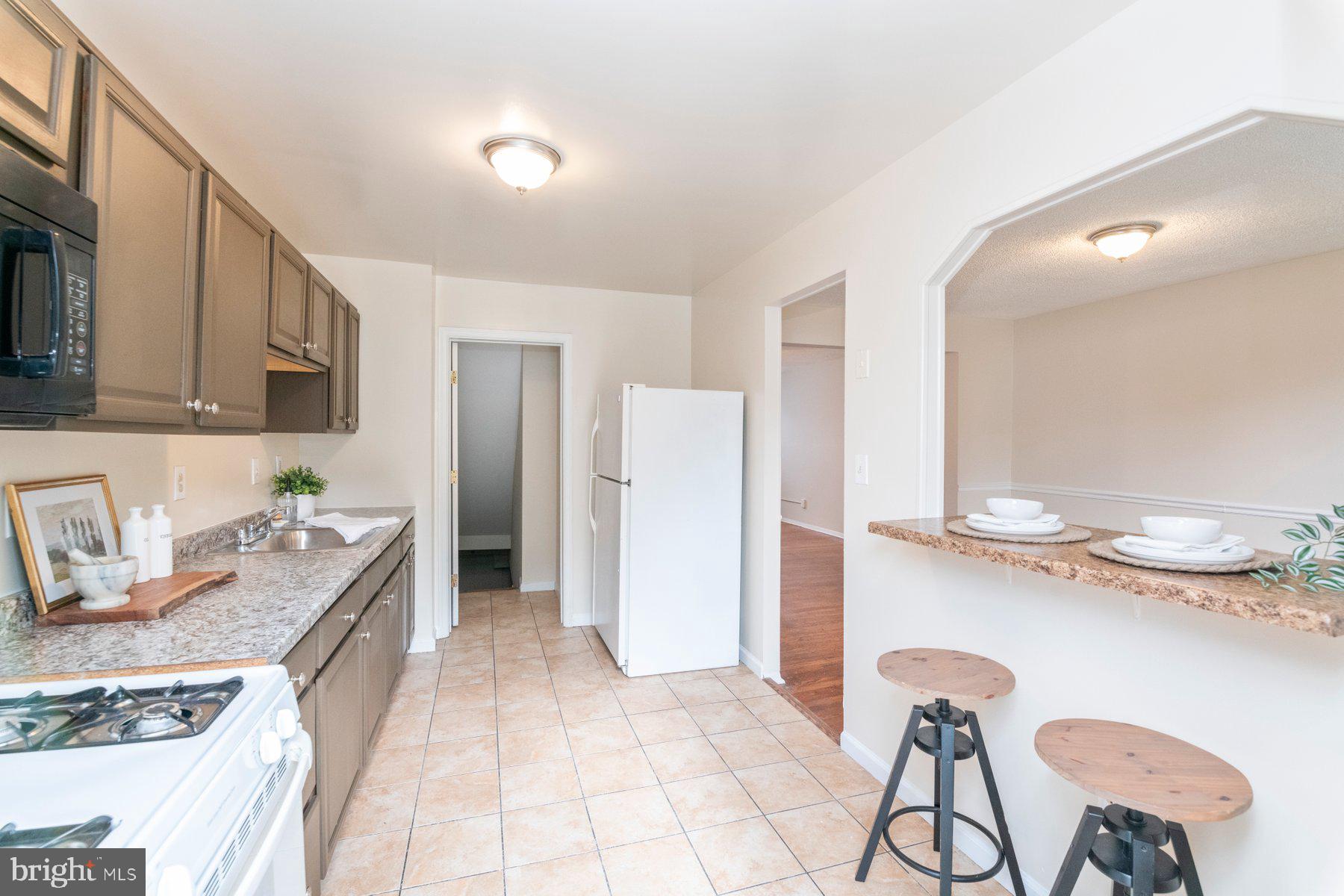 5711 Van Dyke Road Baltimore, MD 21206 - Photo 3 of 25