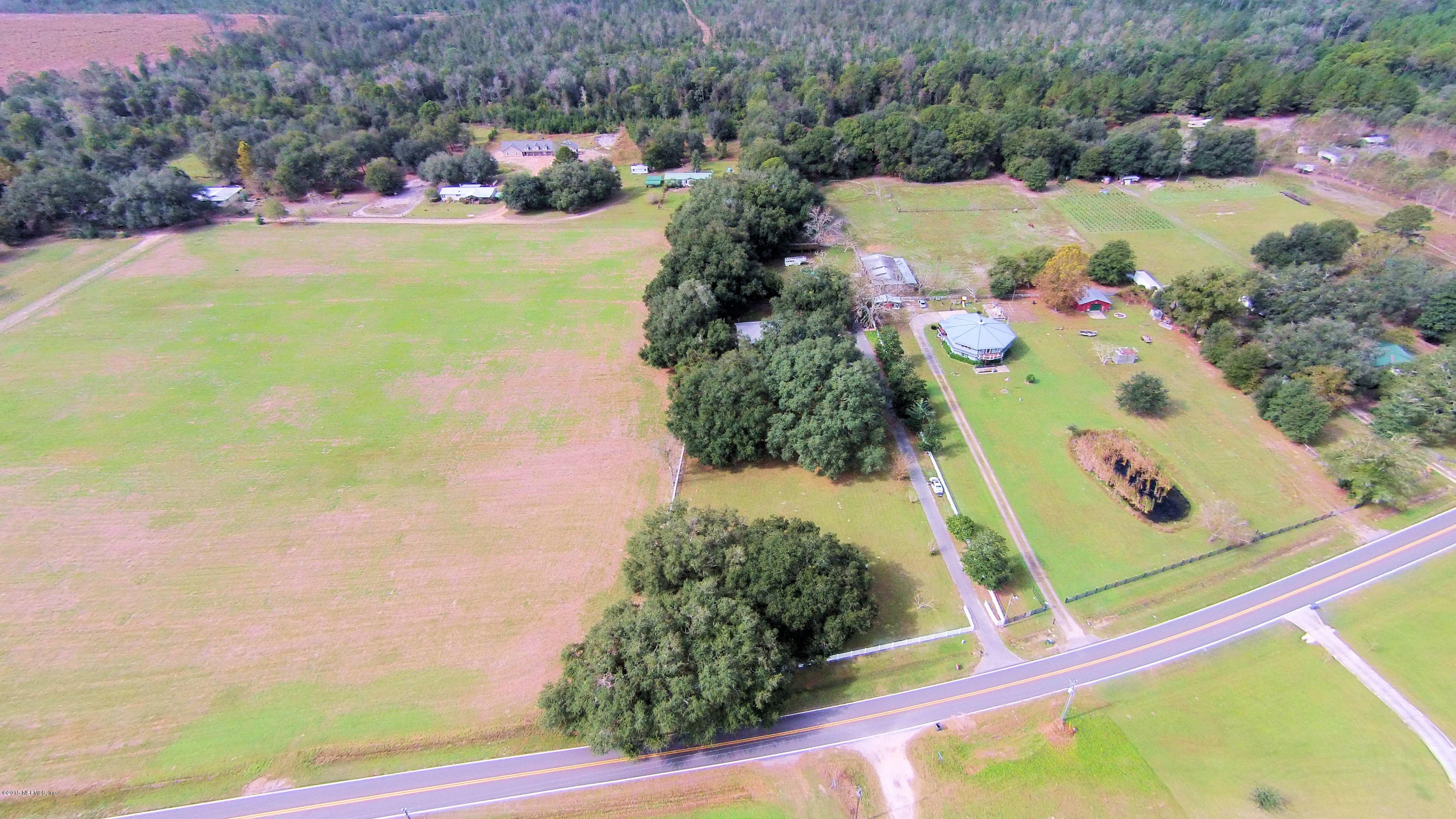 273904 Murrhee Road Hilliard, FL 32046 - Photo 36 of 63 Driveway To Home