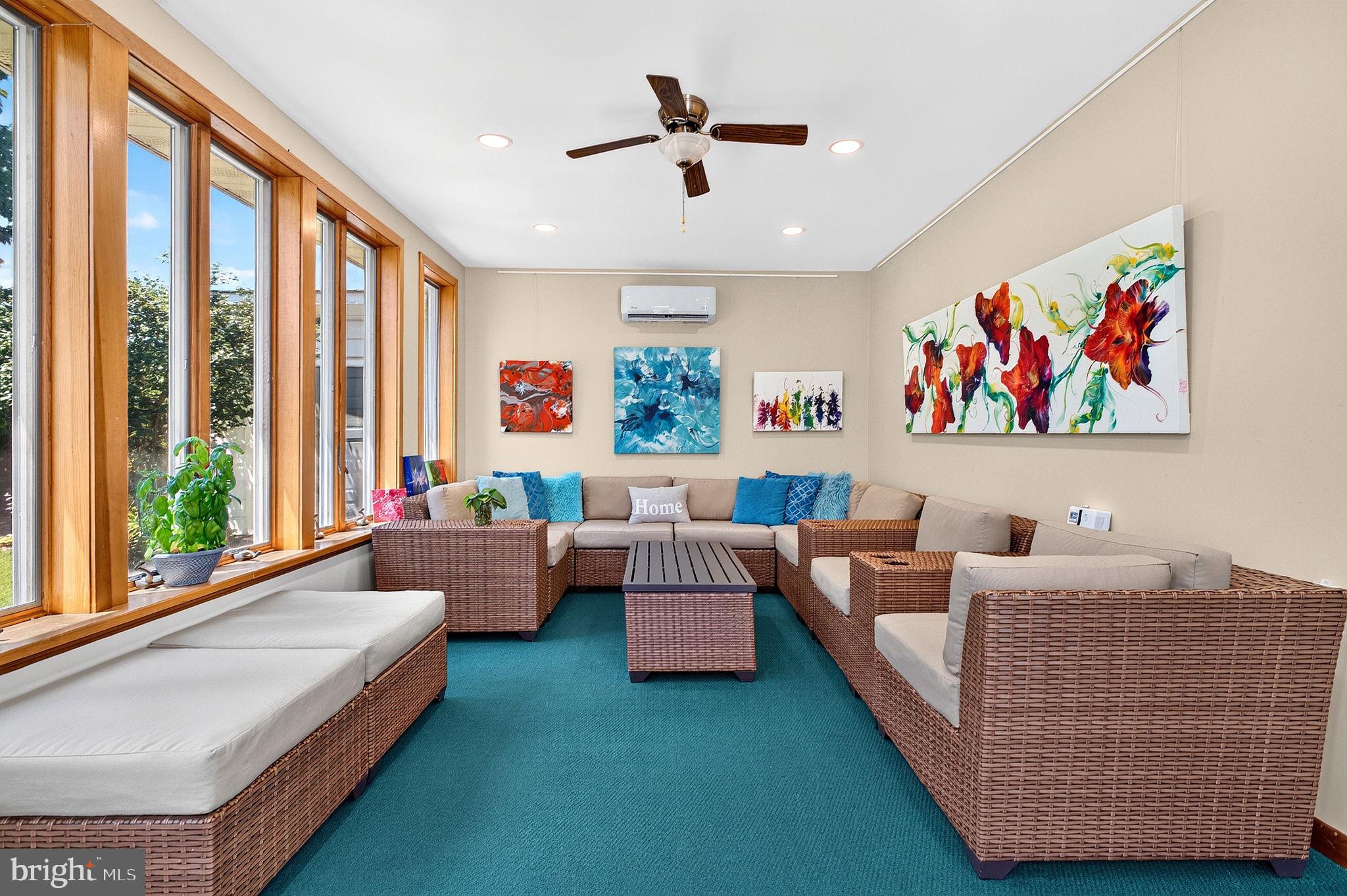 321 Buttonwood Street Hamilton, NJ 08619 - Photo 20 of 42 Beautiful temperature-controlled sun room
