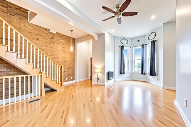 $599,000 | 2058 West Washington Boulevard, Chicago, IL 60612