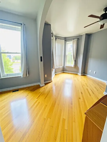 $599,000 | 2058 West Washington Boulevard, Chicago, IL 60612