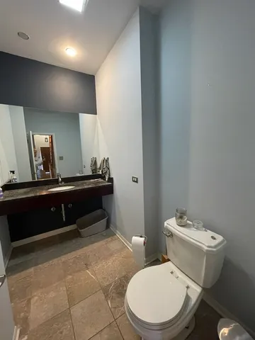 $599,000 | 2058 West Washington Boulevard, Chicago, IL 60612