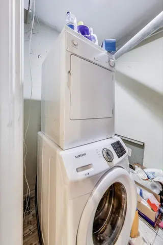 $599,000 | 2058 West Washington Boulevard, Chicago, IL 60612