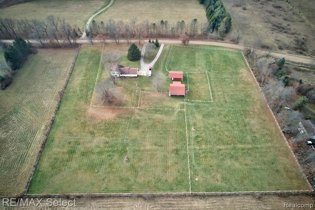 6700 Fish Lake Road Holly, MI 48442 - Photo 6 of 39