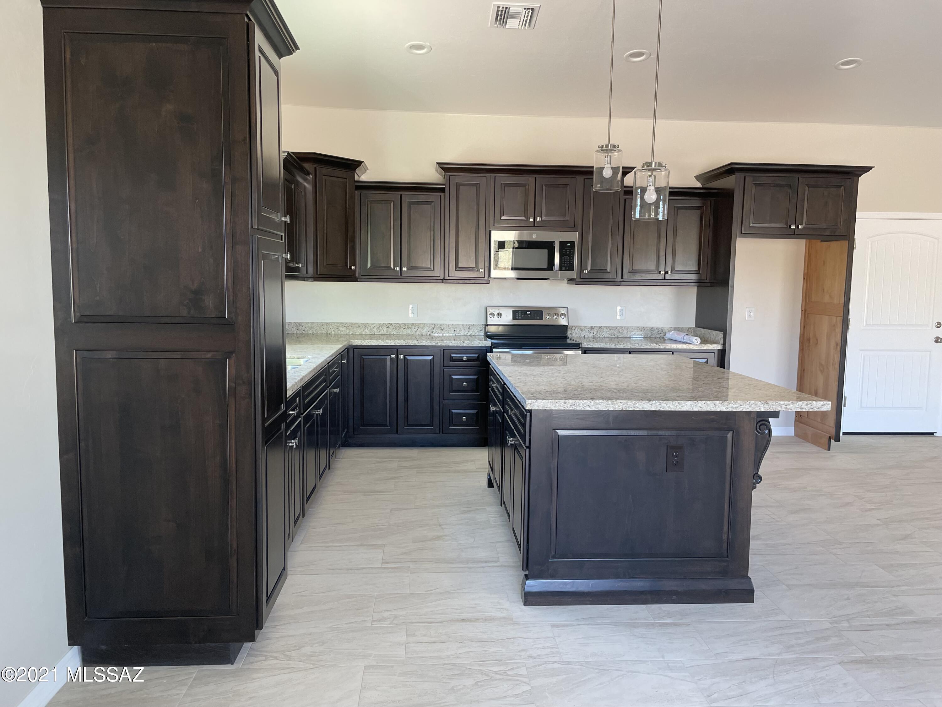 919 Calle Castro Rio Rico, AZ 85648 - Photo 4 of 11