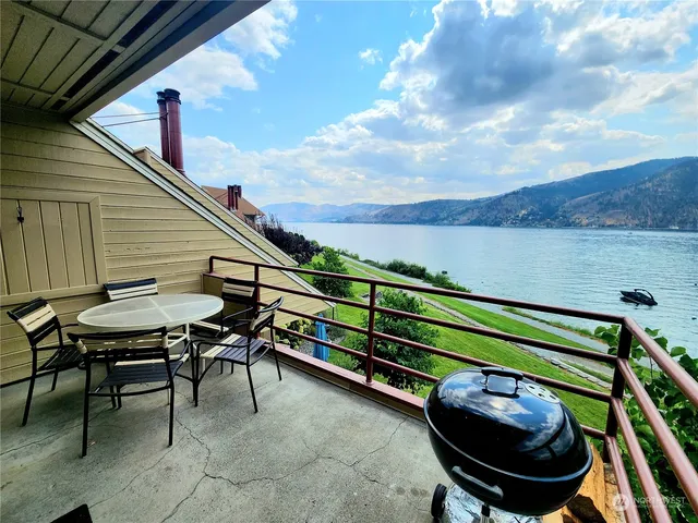 $1 | 1 Nekquelekin Court, Manson, WA 98831