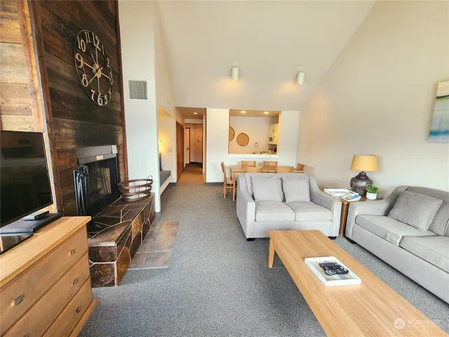 $1 | 1 Nekquelekin Court, Manson, WA 98831