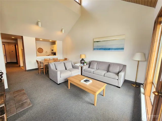 $1 | 1 Nekquelekin Court, Manson, WA 98831