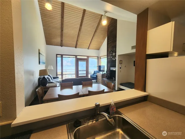 $1 | 1 Nekquelekin Court, Manson, WA 98831