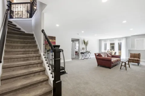 $700,000 | 905 Castle Stone Pass, Verona, WI 53593