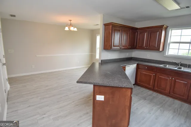 $220,000 | 202 Northside Drive, Barnesville, GA 30204