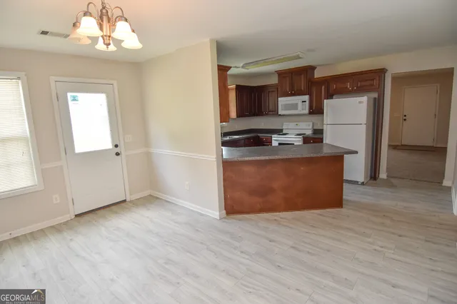 $220,000 | 202 Northside Drive, Barnesville, GA 30204