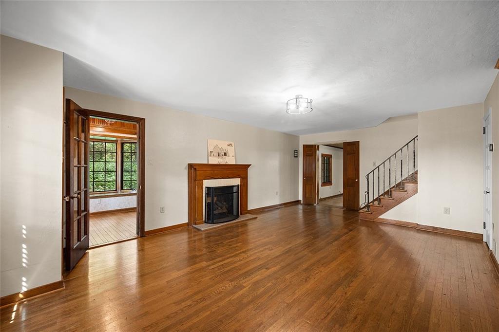 4753 Baldwin Manor Road Pittsburgh, PA 15227 - Photo 6 of 39 Gallery Image 6