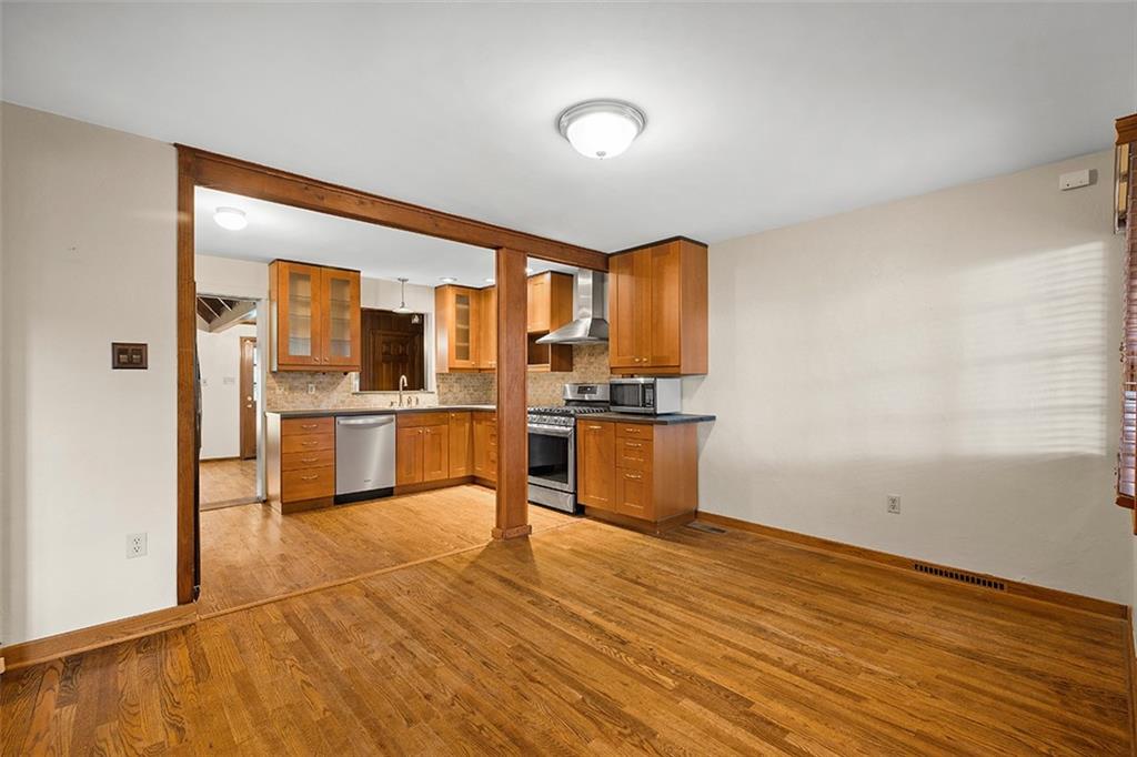 4753 Baldwin Manor Road Pittsburgh, PA 15227 - Photo 10 of 39 Gallery Image 10