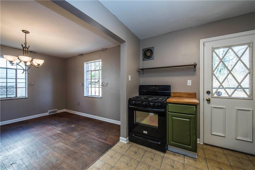 2347 Collins Road Pittsburgh, PA 15235 - Photo 11 of 25 Gallery Image 11