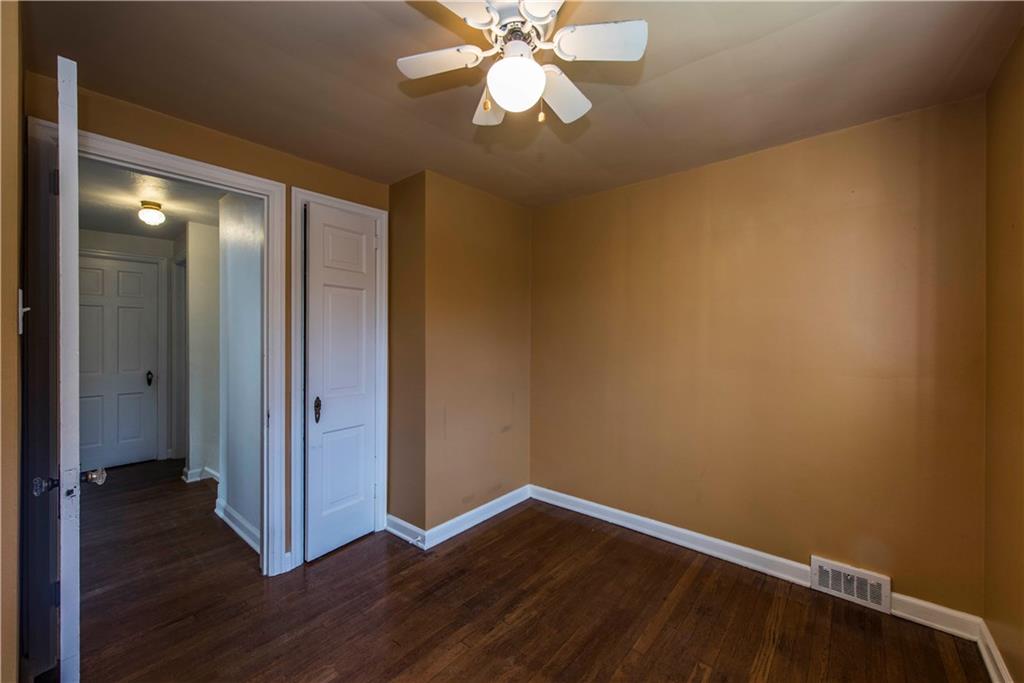 2347 Collins Road Pittsburgh, PA 15235 - Photo 18 of 25 Gallery Image 18