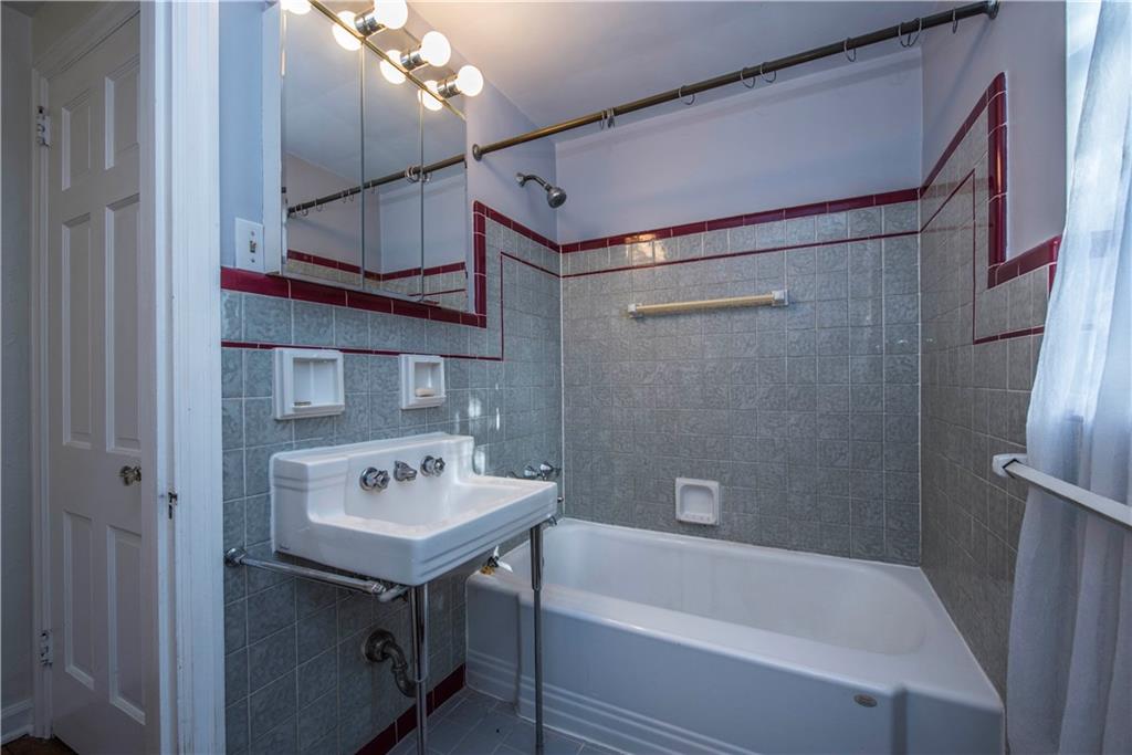 2347 Collins Road Pittsburgh, PA 15235 - Photo 20 of 25 Gallery Image 20