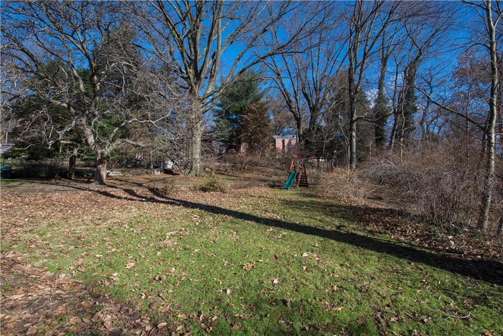 2347 Collins Road Pittsburgh, PA 15235 - Photo 24 of 25 Gallery Image 24