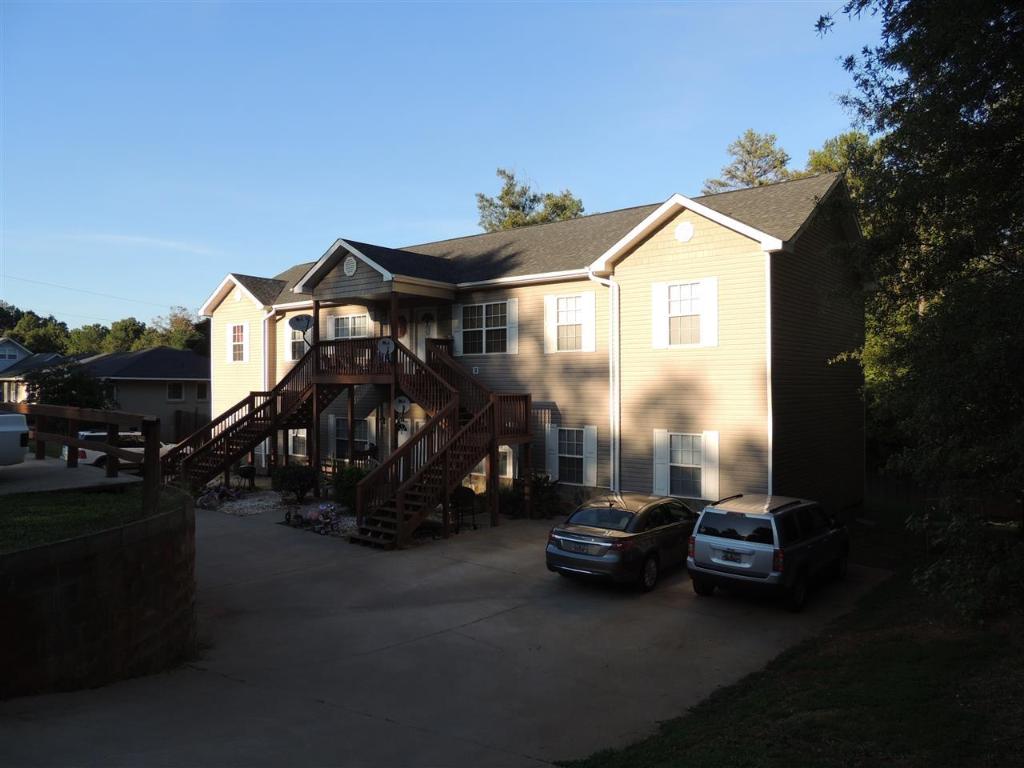 213 Voyles Road Anderson, SC 29625 - Photo 1 of 16