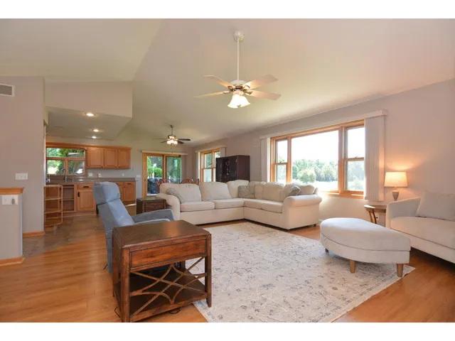 $634,900 | W2847 Pine Ridge Court, Belleville, WI 53508