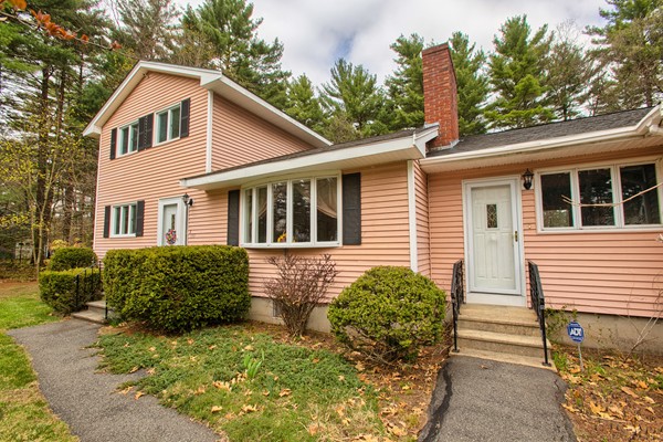 133 Patten Road Tewksbury, MA 01876 - Photo 3 of 30