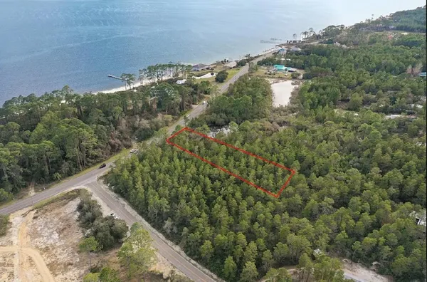$85,000 | 2047 Highway 98 West, Carrabelle, FL 32322