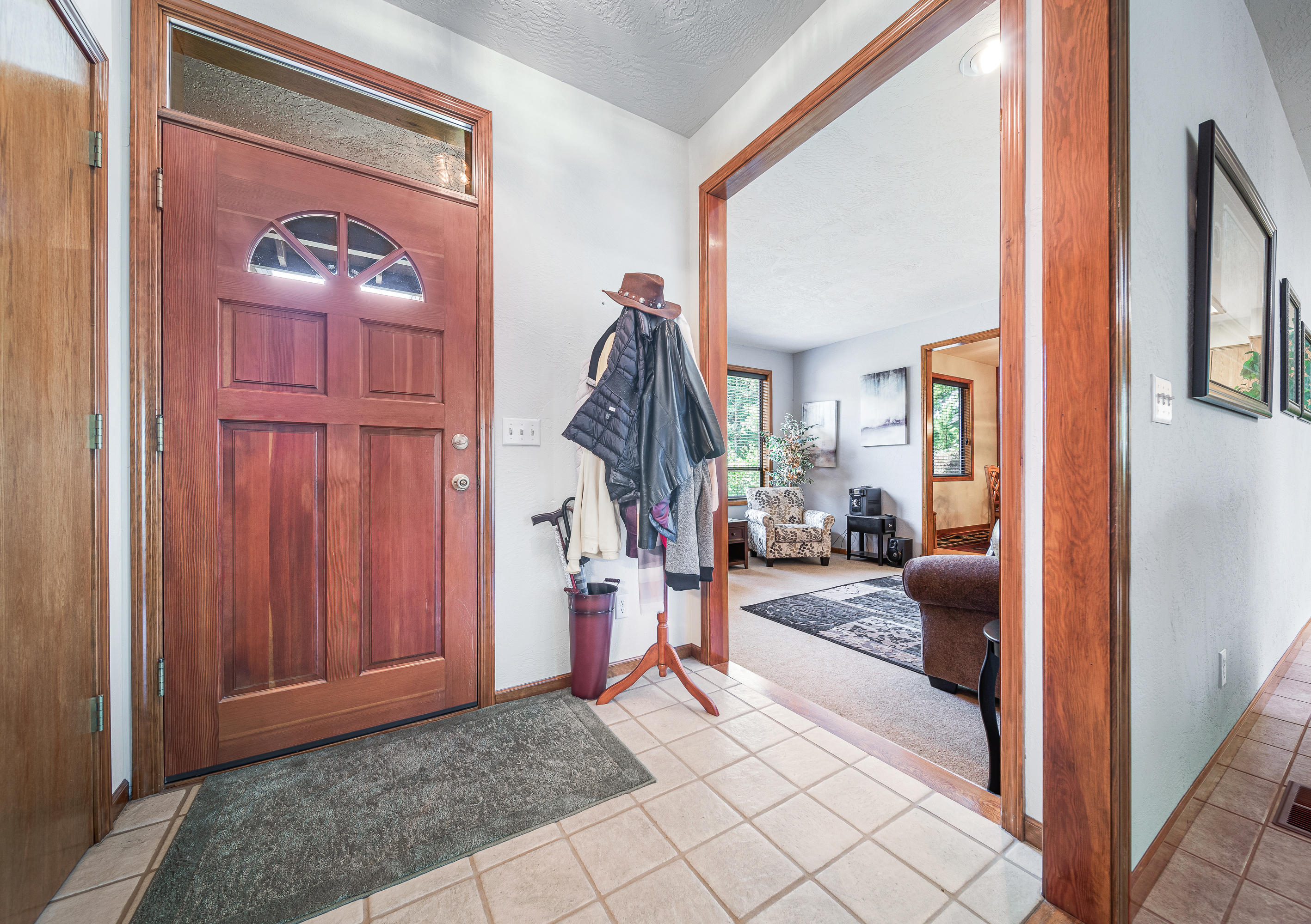 4259 Innsbruck Ridge Medford, OR 97504 - Photo 8 of 57 9