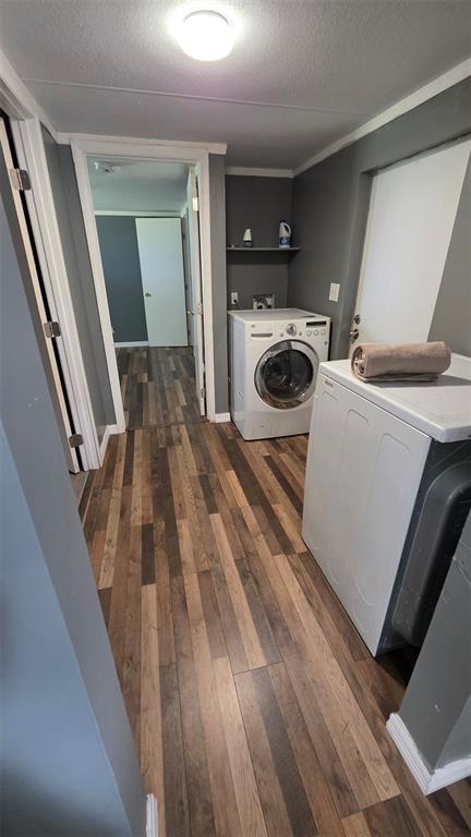 3525 Reynolds Road Bartow, FL 33830 - Photo 7 of 13 a view of kitchen and washer and dryer