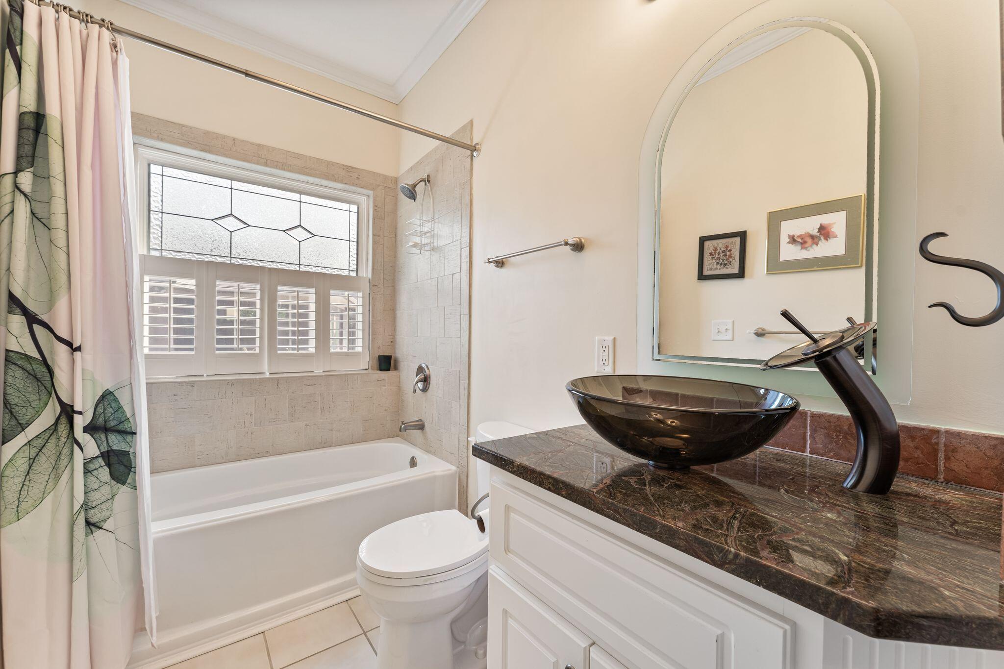 117 Kershaw Lane McCormick, SC 29835 - Photo 26 of 70 Bathroom 2 (Main Level)