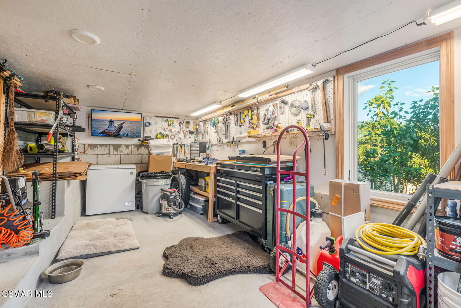 1088 Alta Vista Road Simi Valley, CA 93063 - Photo 24 of 24 1088 Alta Vista Workshop (Den)