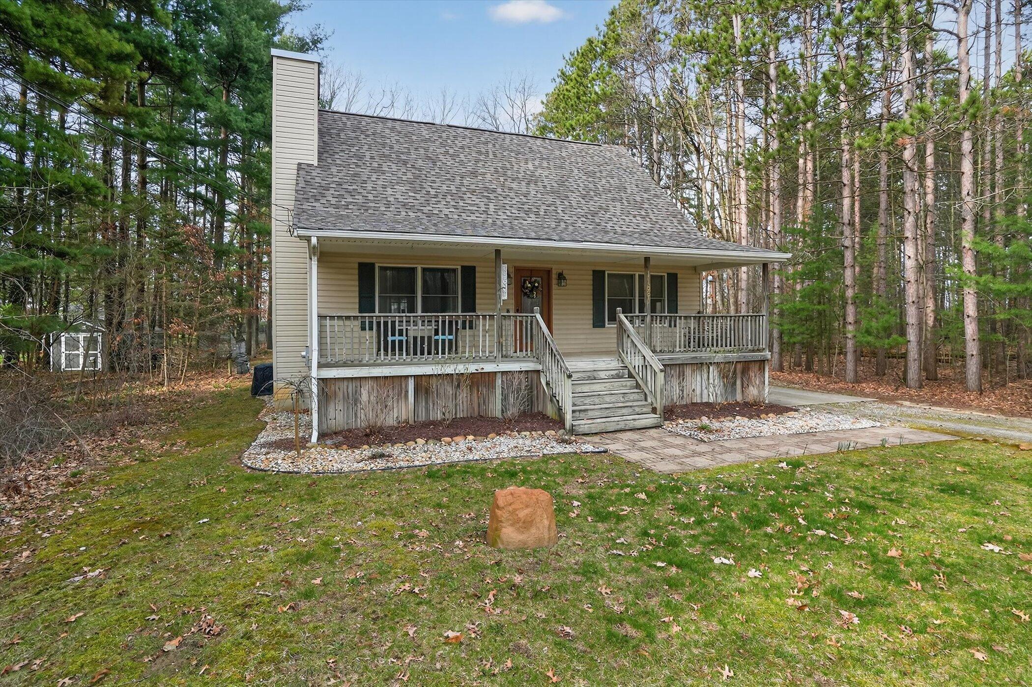 11531 Rutan Circle Jerome, MI 49249 - Photo 2 of 56 02-11531 Rutan Cir Jerome-Windowstill