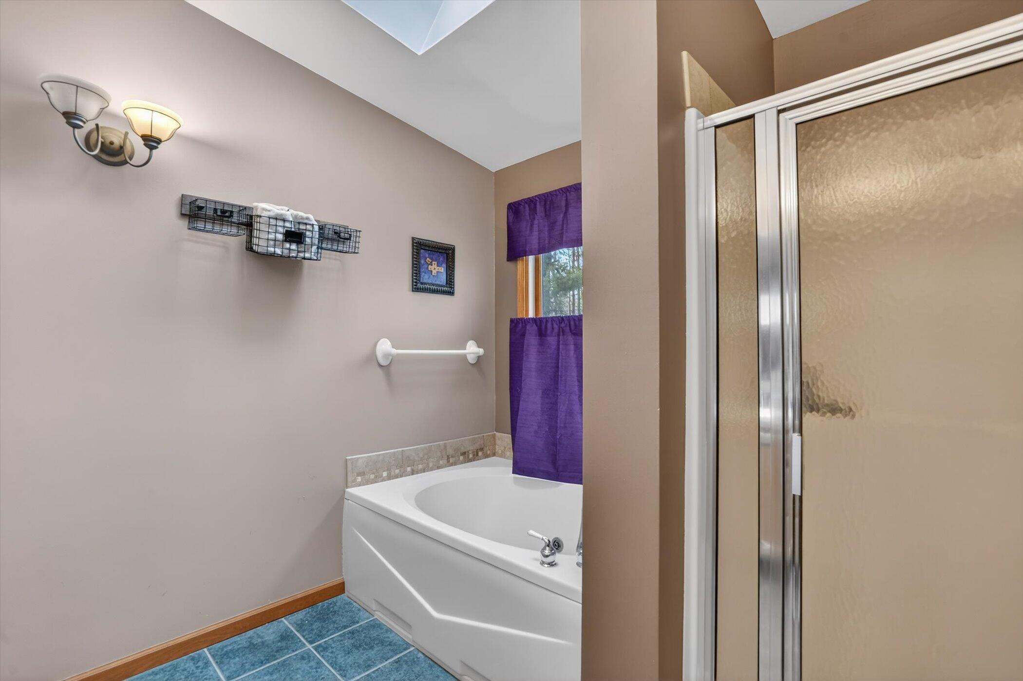 11531 Rutan Circle Jerome, MI 49249 - Photo 22 of 56 22-11531 Rutan Cir Jerome-Windowstill